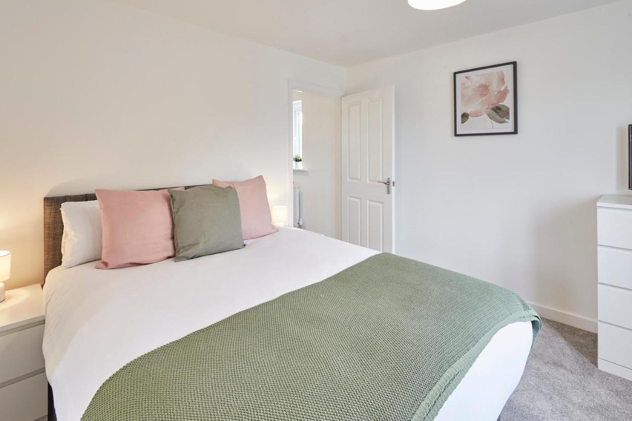Host & Stay - Cayton Bay Cottage Екстер'єр фото