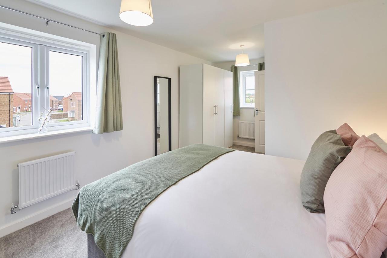 Host & Stay - Cayton Bay Cottage Екстер'єр фото